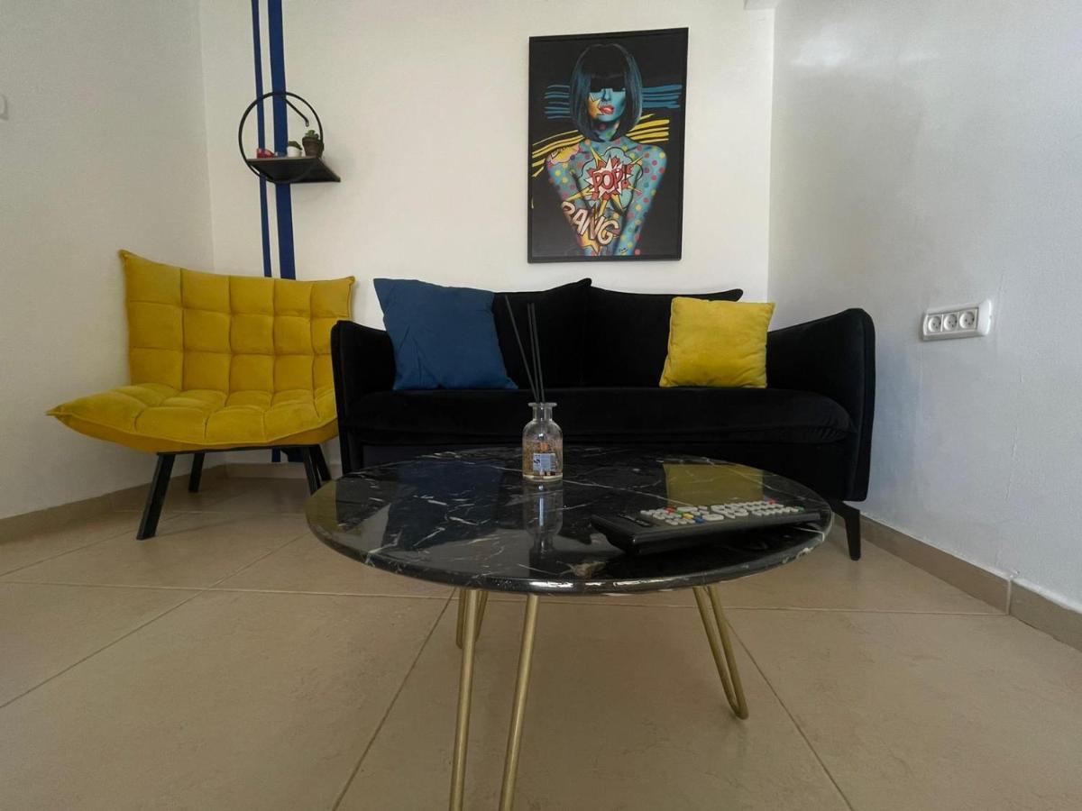 Appartamento דירה על הפארק Beersheba Esterno foto